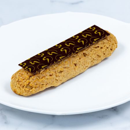 Éclair au chocolat noir